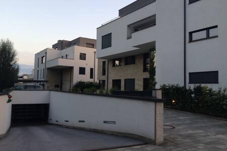 Stadtnaehe Und Doch Mitten In Der Natur Salzburg Exterior photo